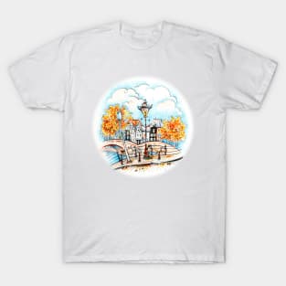 Amsterdam houses, bridges and streetlight T-Shirt